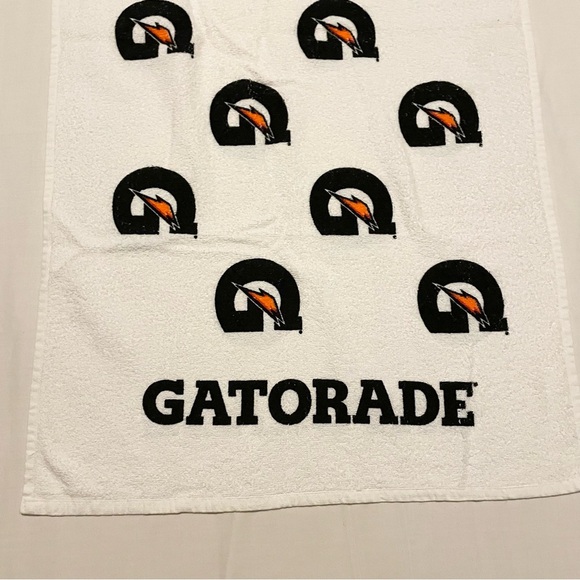 Gatorade Sports Towel Gym Double Sided Towel - Picture 2 of 16